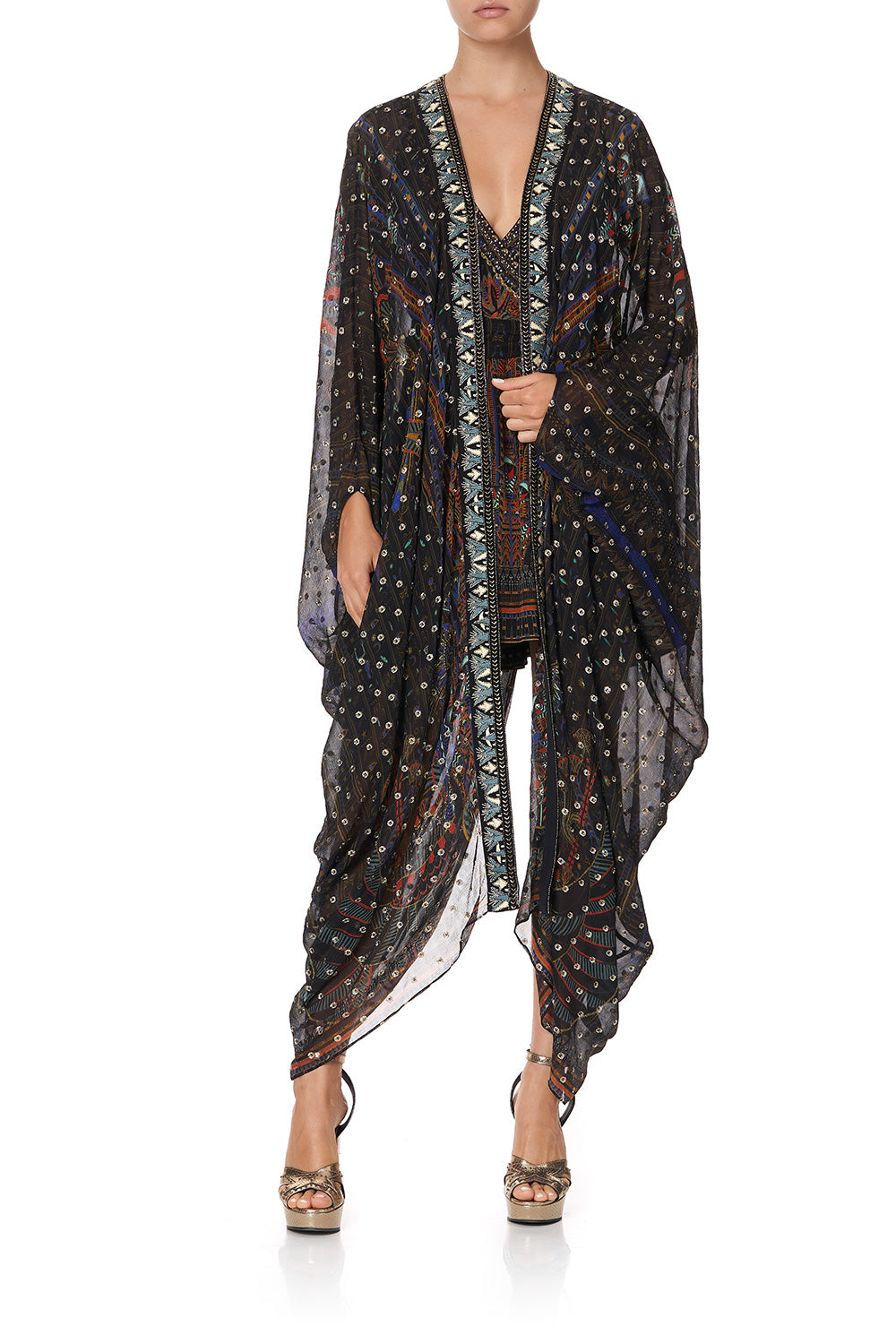 LAYER WITH CENTRE BACK PANEL GATEWAY TO GIZA