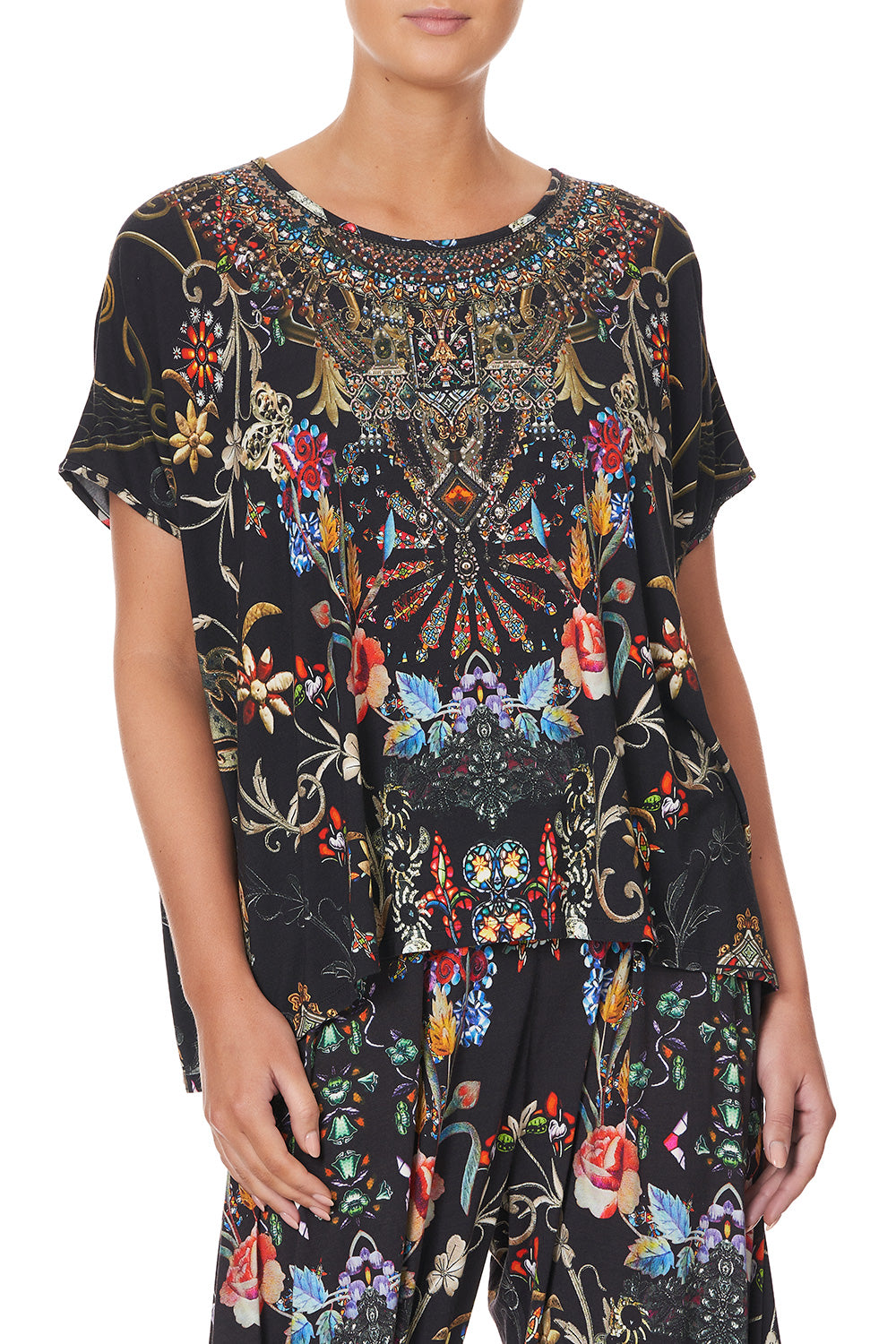 LOOSE FIT ROUND NECK TEE DANCING IN THE DARK