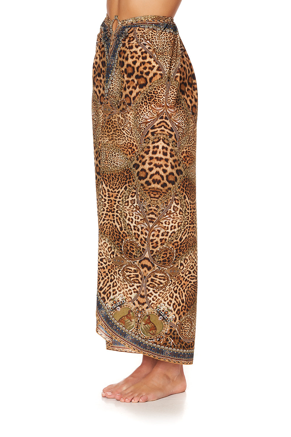 RING TRIM LONG SARONG LADY LODGE