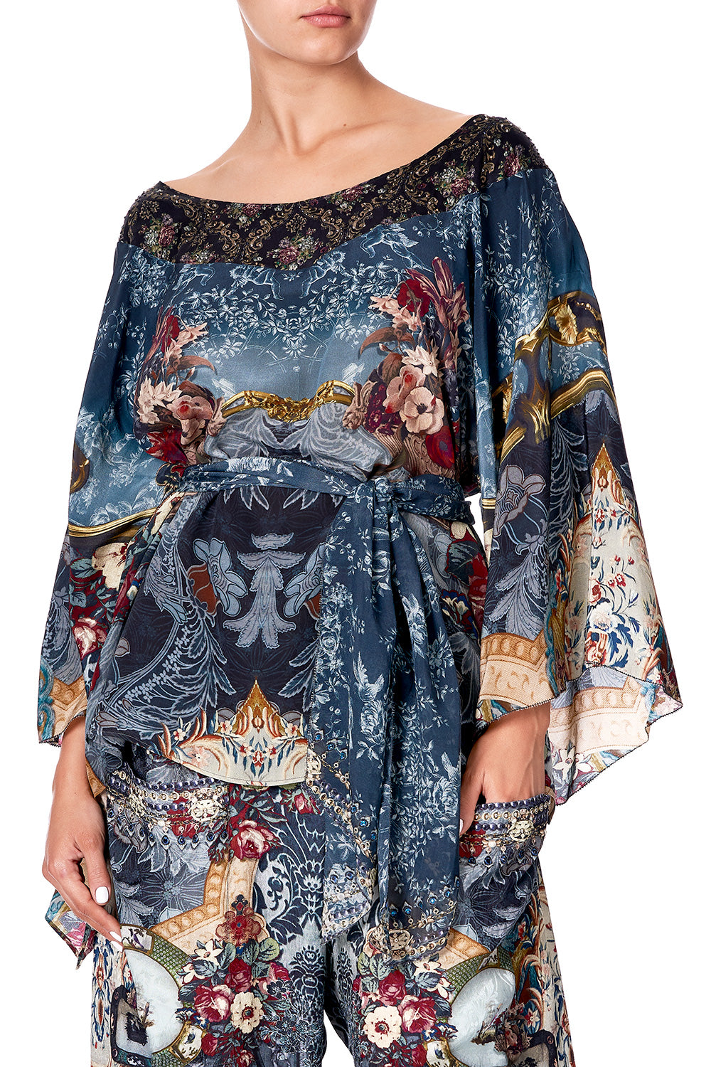 ROUND NECK TOP WITH BELT HOTEL BOHEME