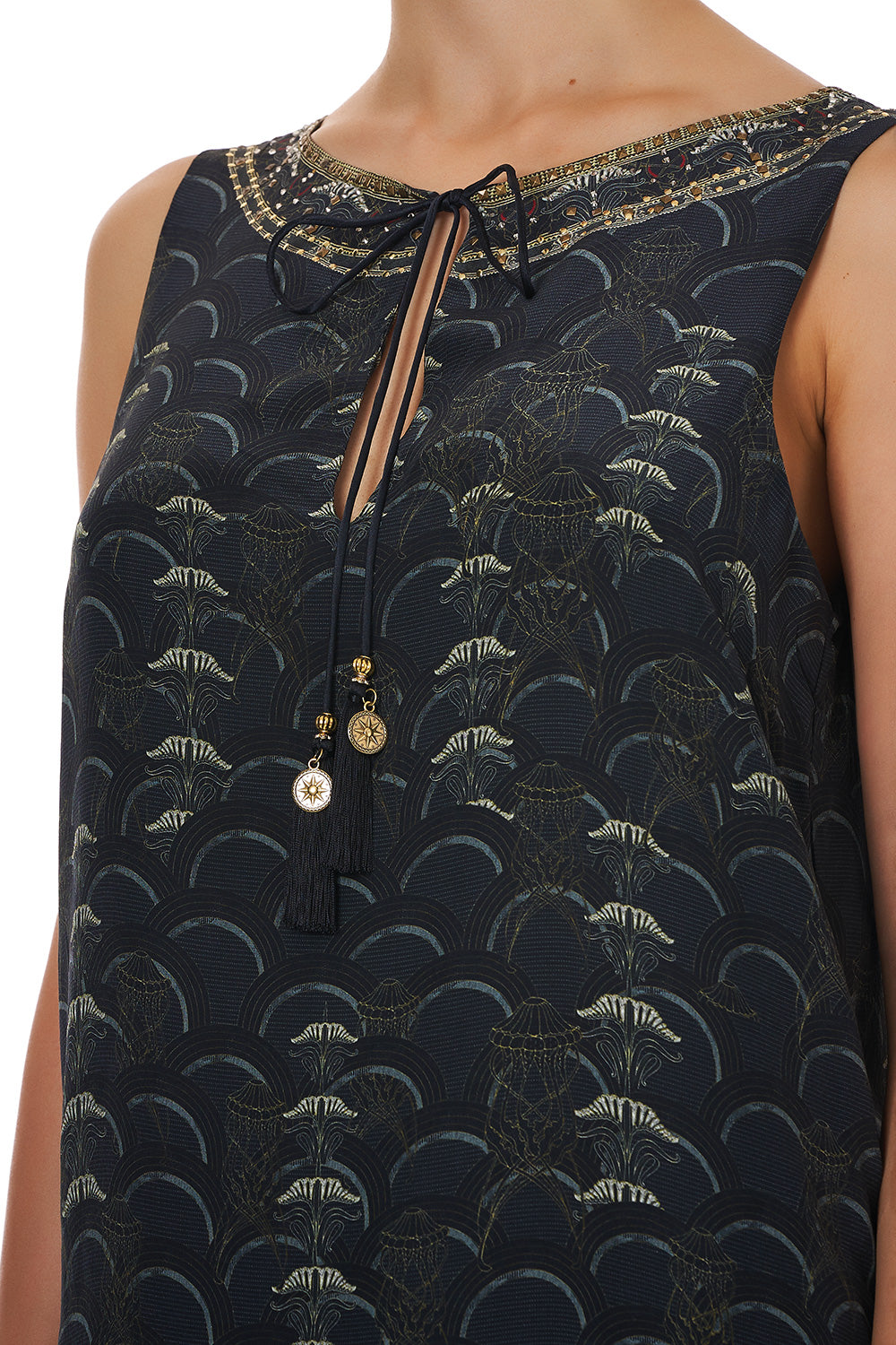 SIDE SPLIT TOP WISE WINGS