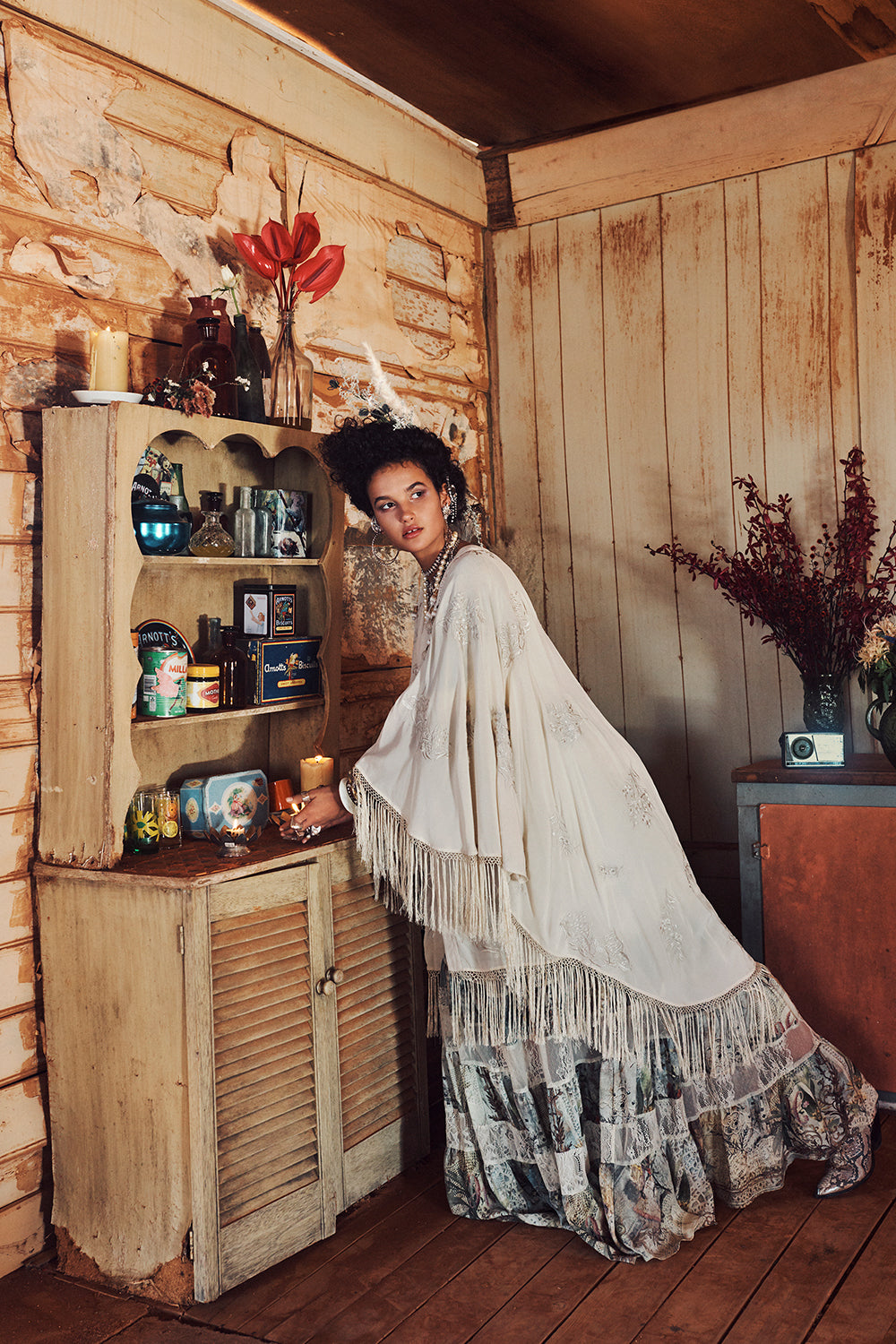 DRAPED HIGH-LOW LAYER MEMORIES OF MOREE