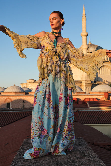 BAZAAR BLOOMS