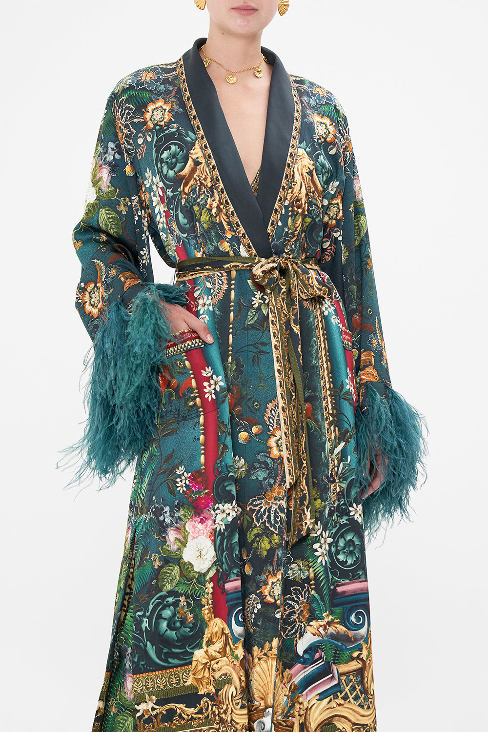 LONG ROBE WITH FLARED SLEEVE VERDIS WORLD