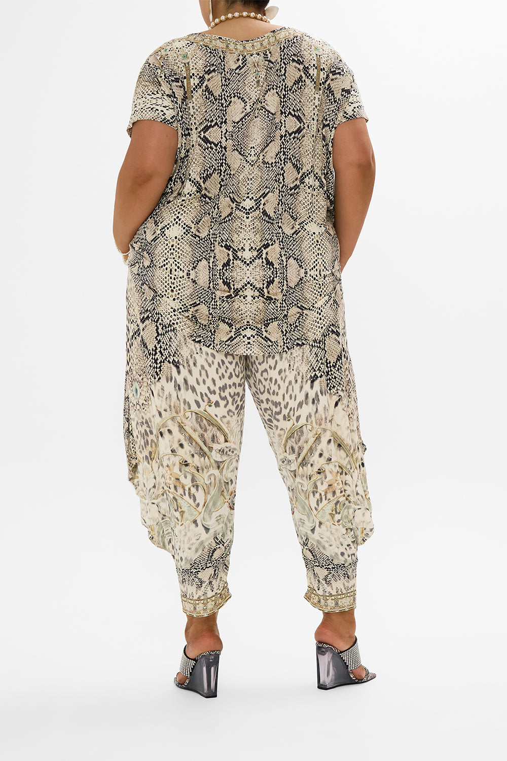 LOOSE FIT SCOOP NECK JERSEY TEE LOOKING GLASS HOUSES