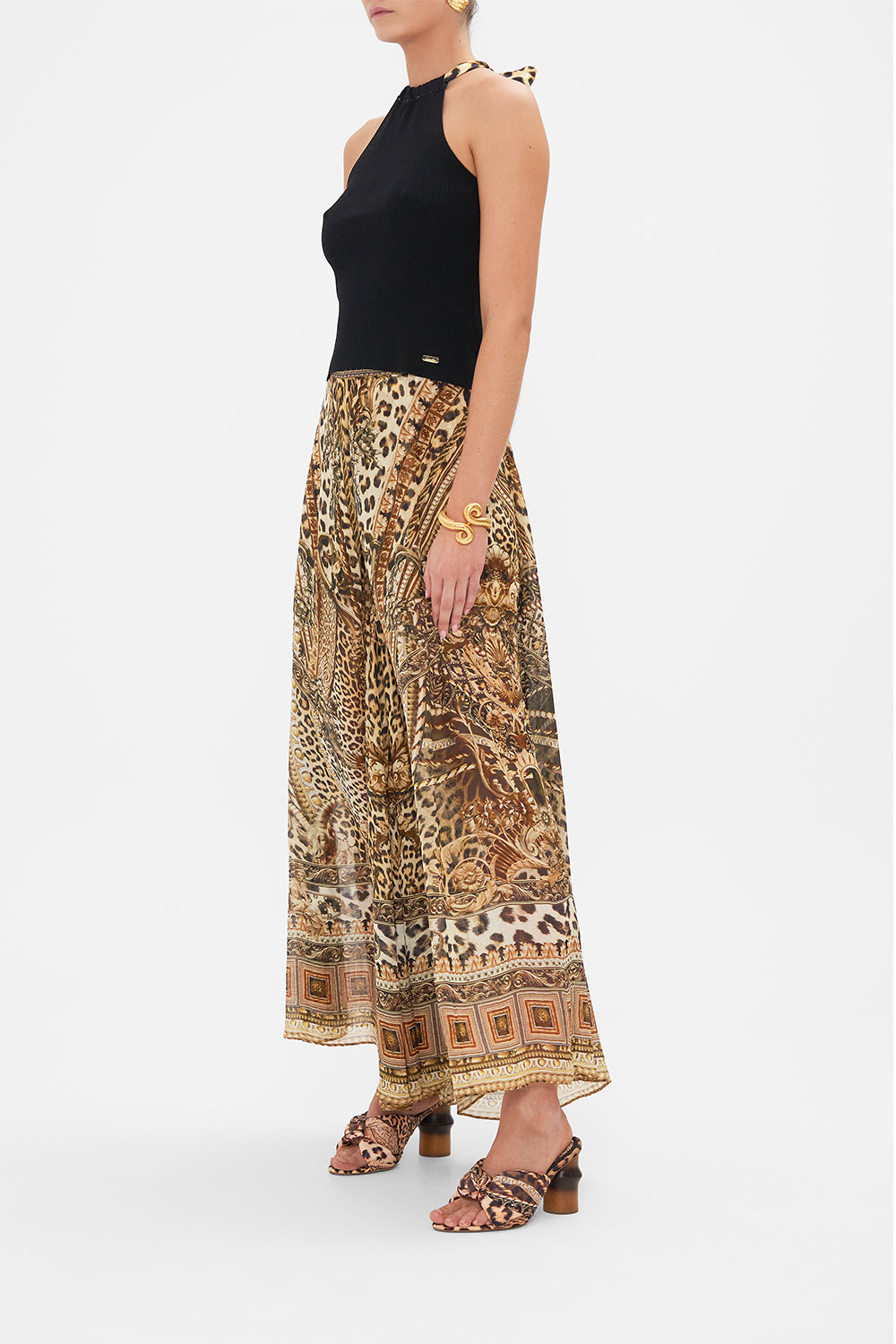 KNIT SCARF TOP STANDING OVATION