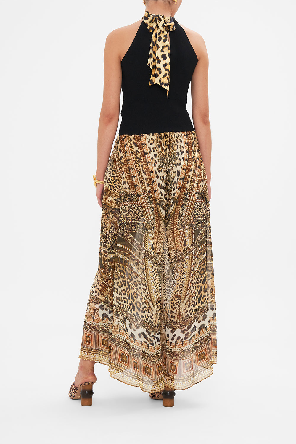 KNIT SCARF TOP STANDING OVATION