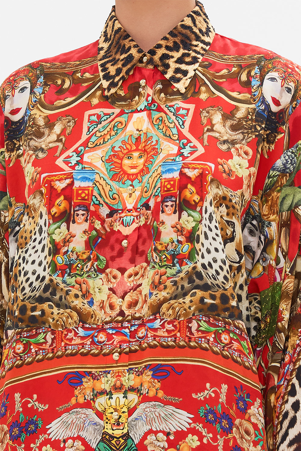 WIDE SLEEVE BLOUSE FROM GENERATION TO GENERATION