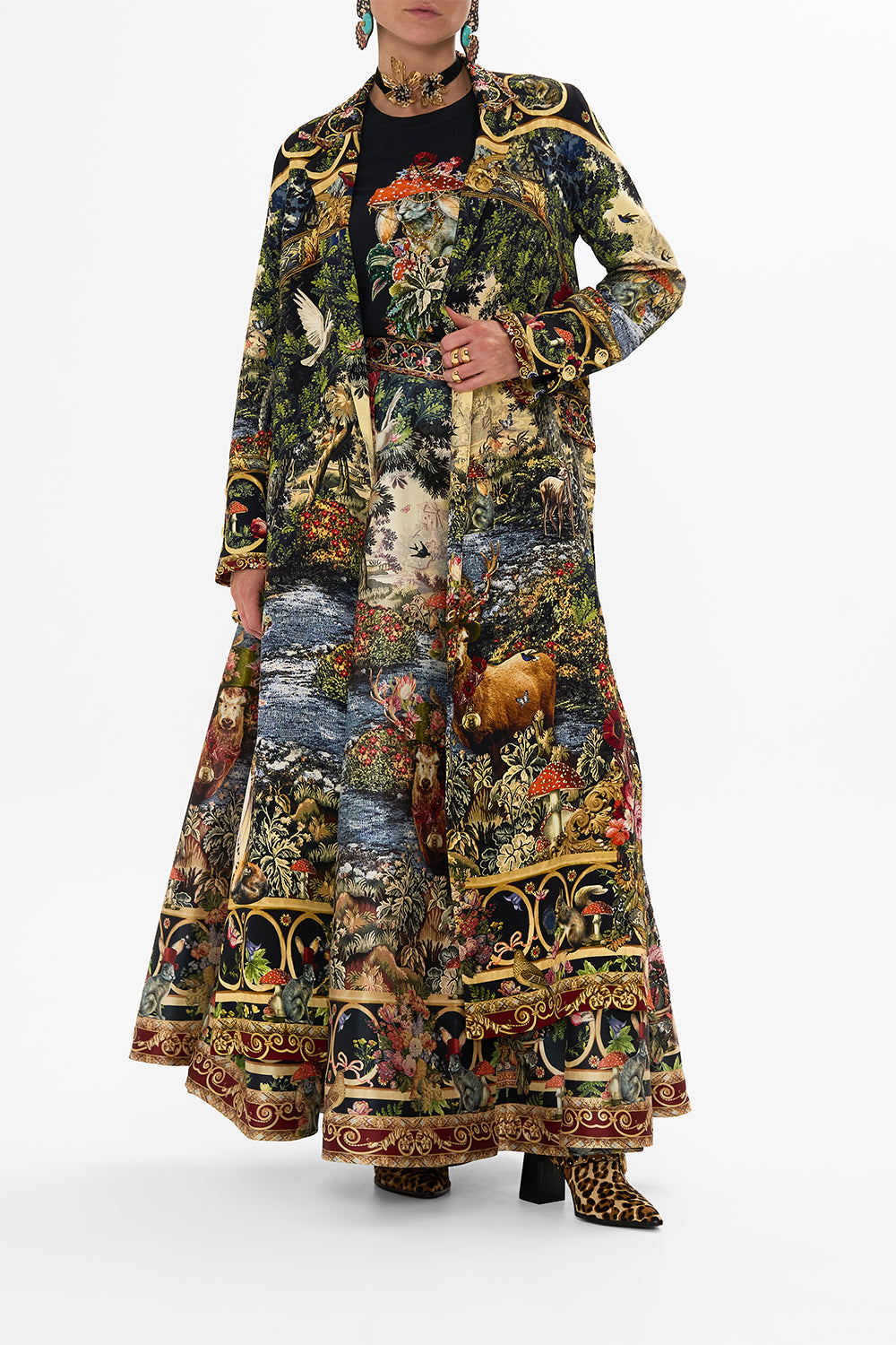 COAT WITH WIDE CUFFS AND SHORT SIDE SPLITS TAPESTRY TOTEMS
