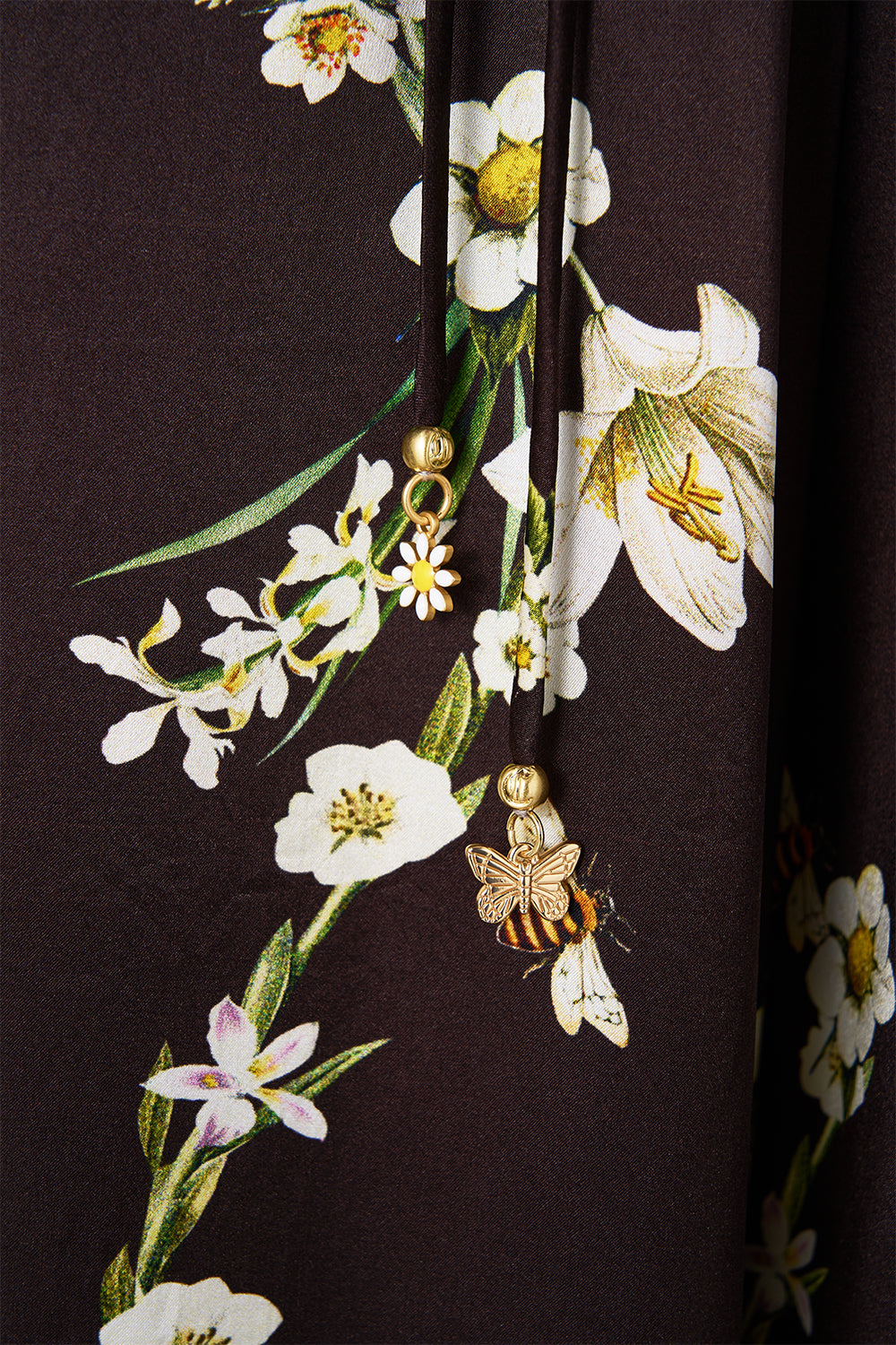 The CAMILLA Straight Leg Pant in our Dish It, Daisy print.