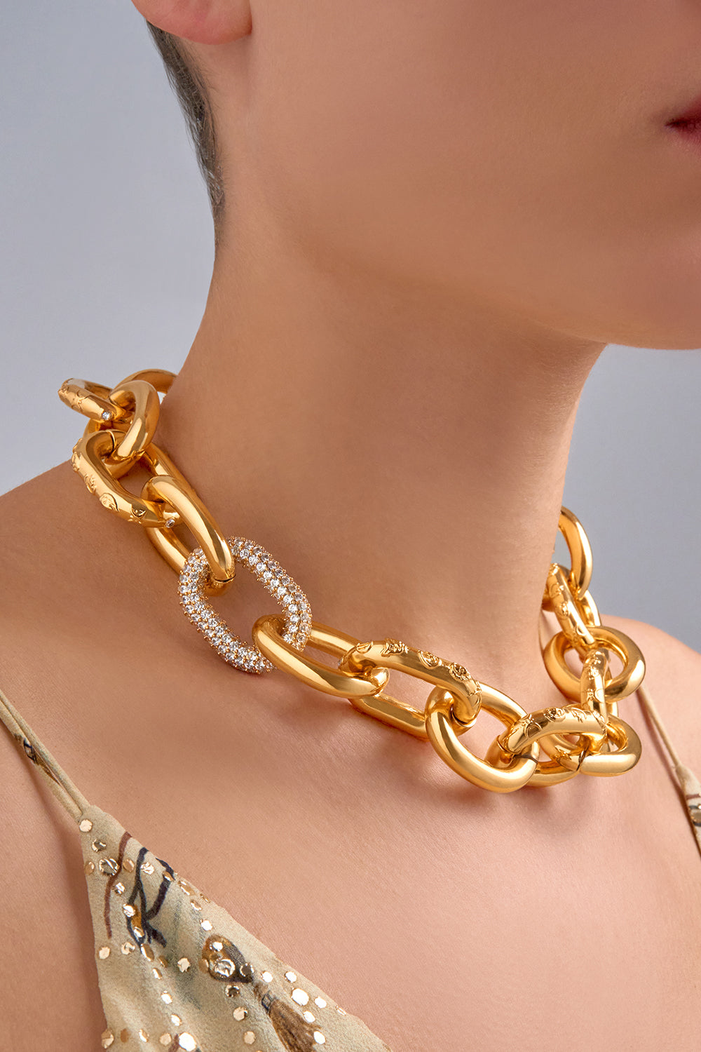 The CAMILLA COSMIC CARTOUCHE NECKLACE GOLDGOLD