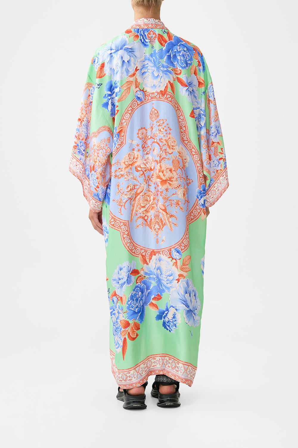 The CAMILLA KIMONO LAYER WITH COLLAR TOPKAPI POP