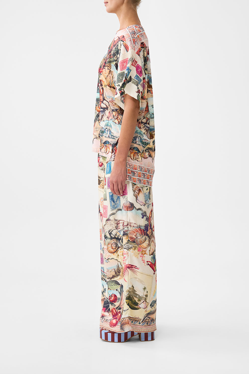 PANELLED SIDE SPLIT TEE NOTES FROM THE ROAD