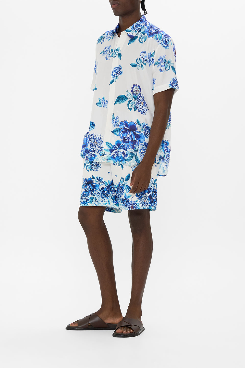 The CAMILLA SHORT SLEEVE OVERSIZED SHIRT A CERAMIC GARDEN