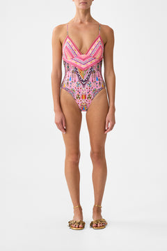 EMBROIDERED TRI ONE PIECE W TIE BACK PATCHWORK PANORAMA