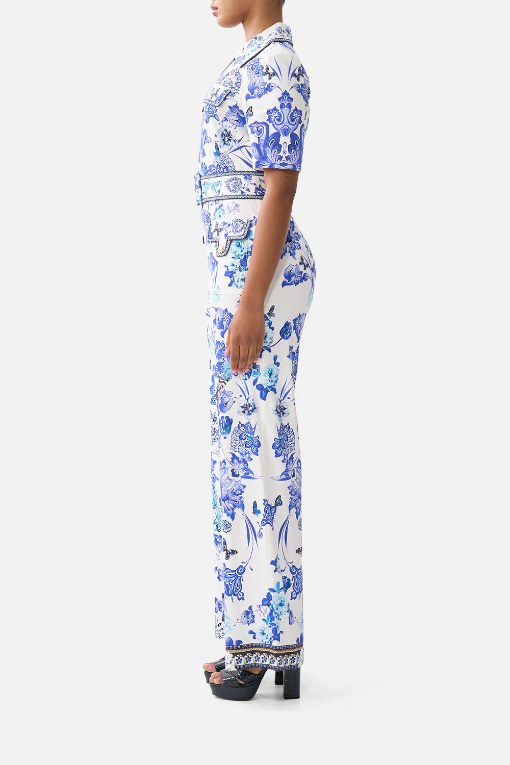 POCKET JUMPSUIT ALL ABOUT THAT LACE