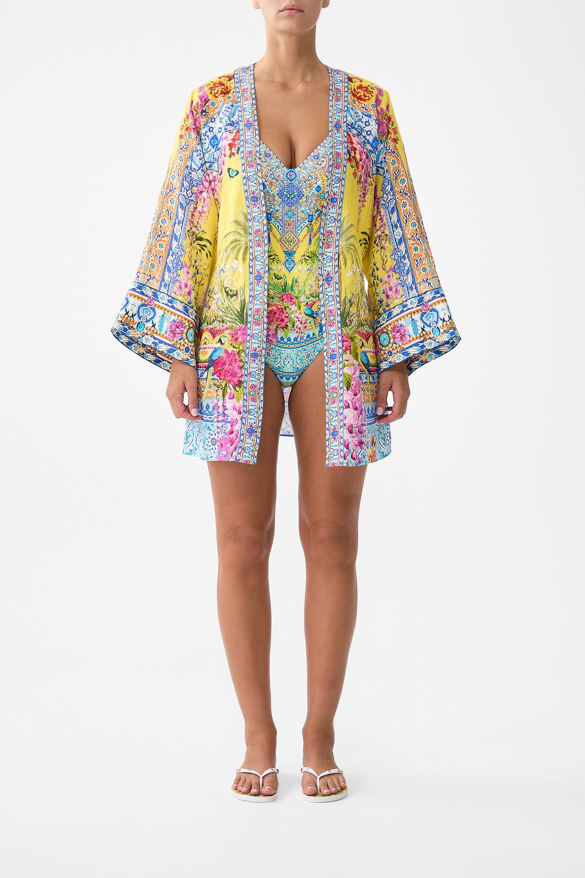 The CAMILLA SHORT KIMONO WRAP SULTANAHMET SUMMERSULTANAHMET SUMMER