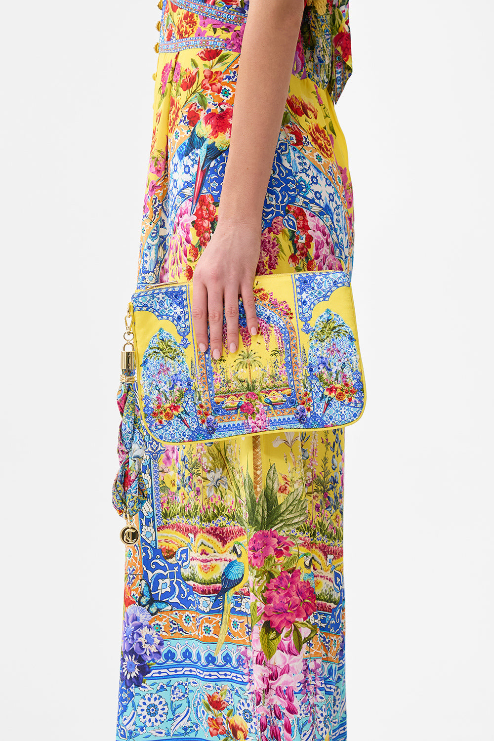 The CAMILLA SCARF CLUTCH SULTANAHMET SUMMER