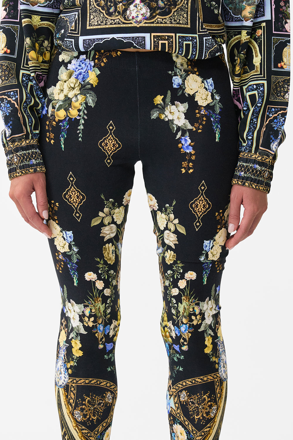 The CAMILLA LEGGINGS OTTOMAN ELEGANCE