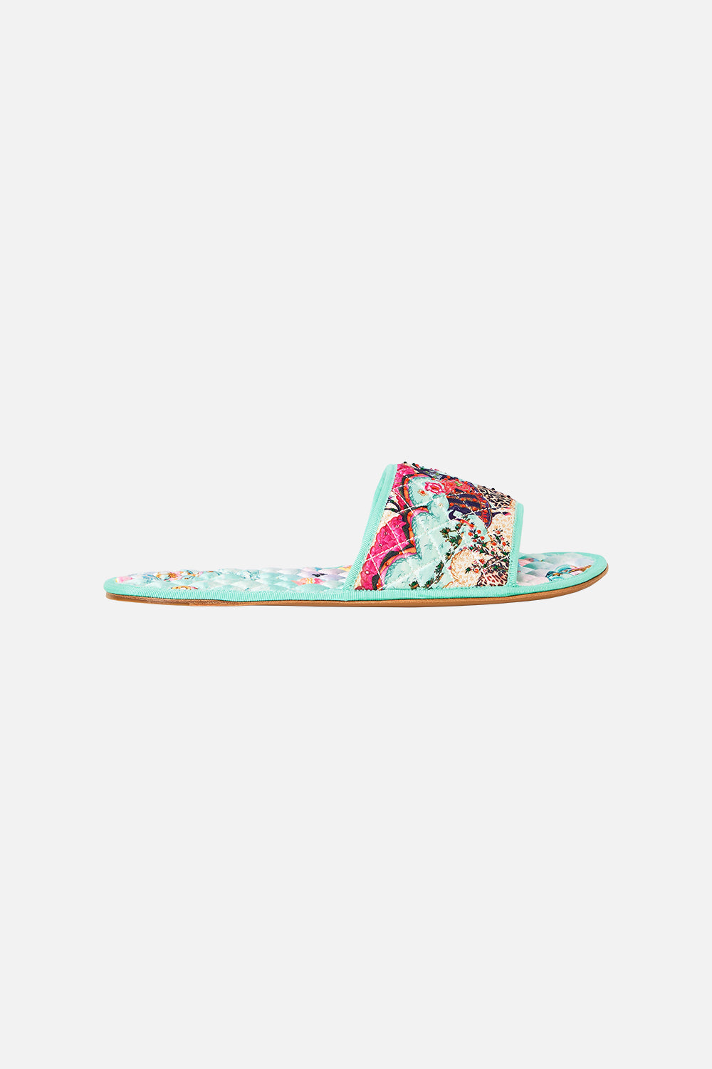 The CAMILLA SLIPPERS WITH TRAVEL CASE MINIATURE MOMENTSMINIATURE MOMENTS