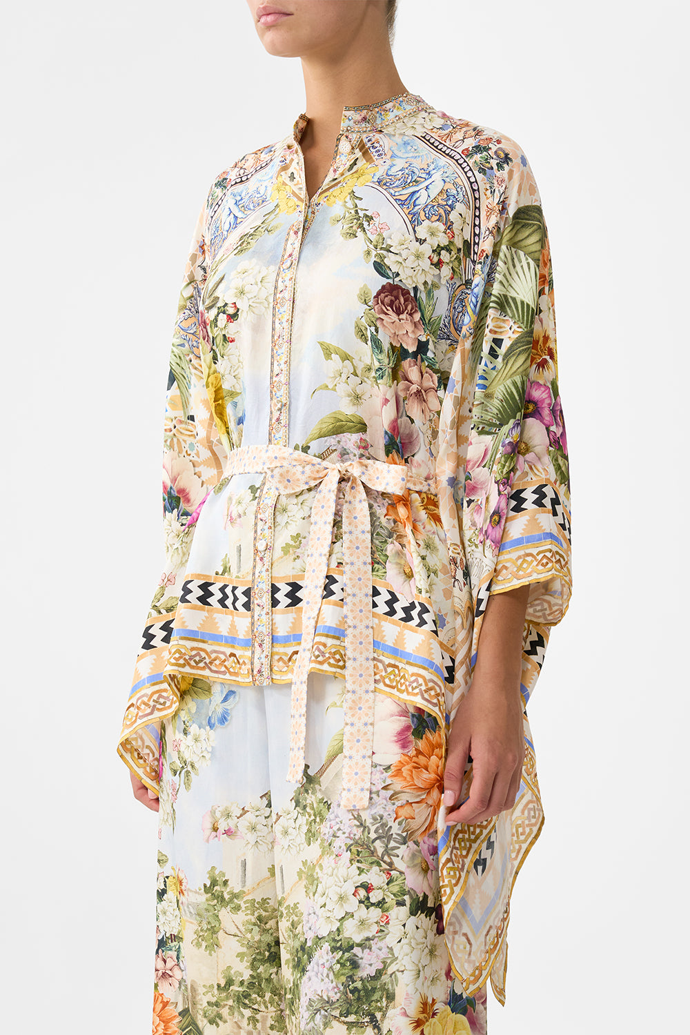 BUTTON THROUGH SCARF BLOUSE THE ARCHITECTS OF ALCÁZAR