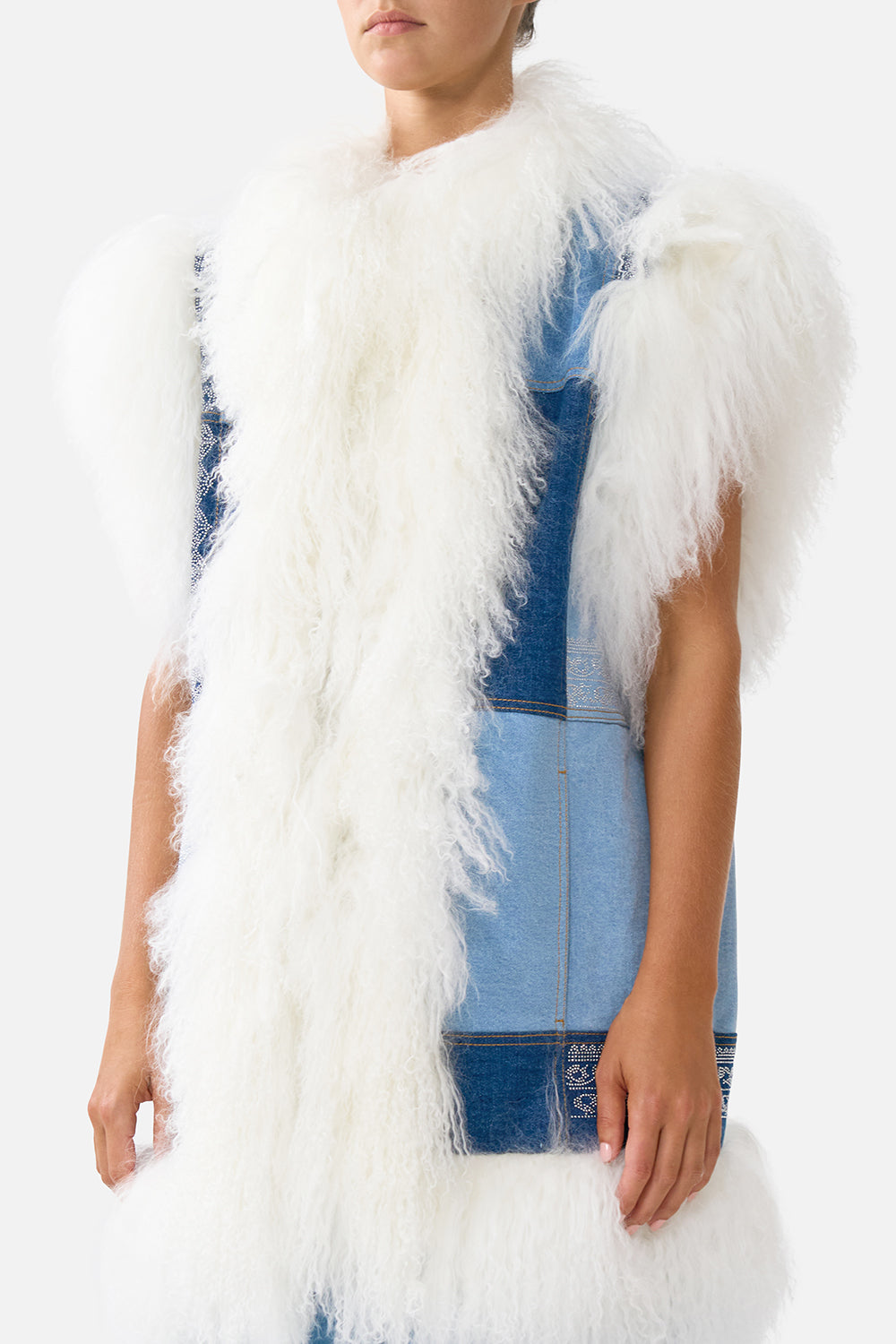 The CAMILLA OVERSIZED SHEARLING GILET THE HUM OF THE ALHAMBRA