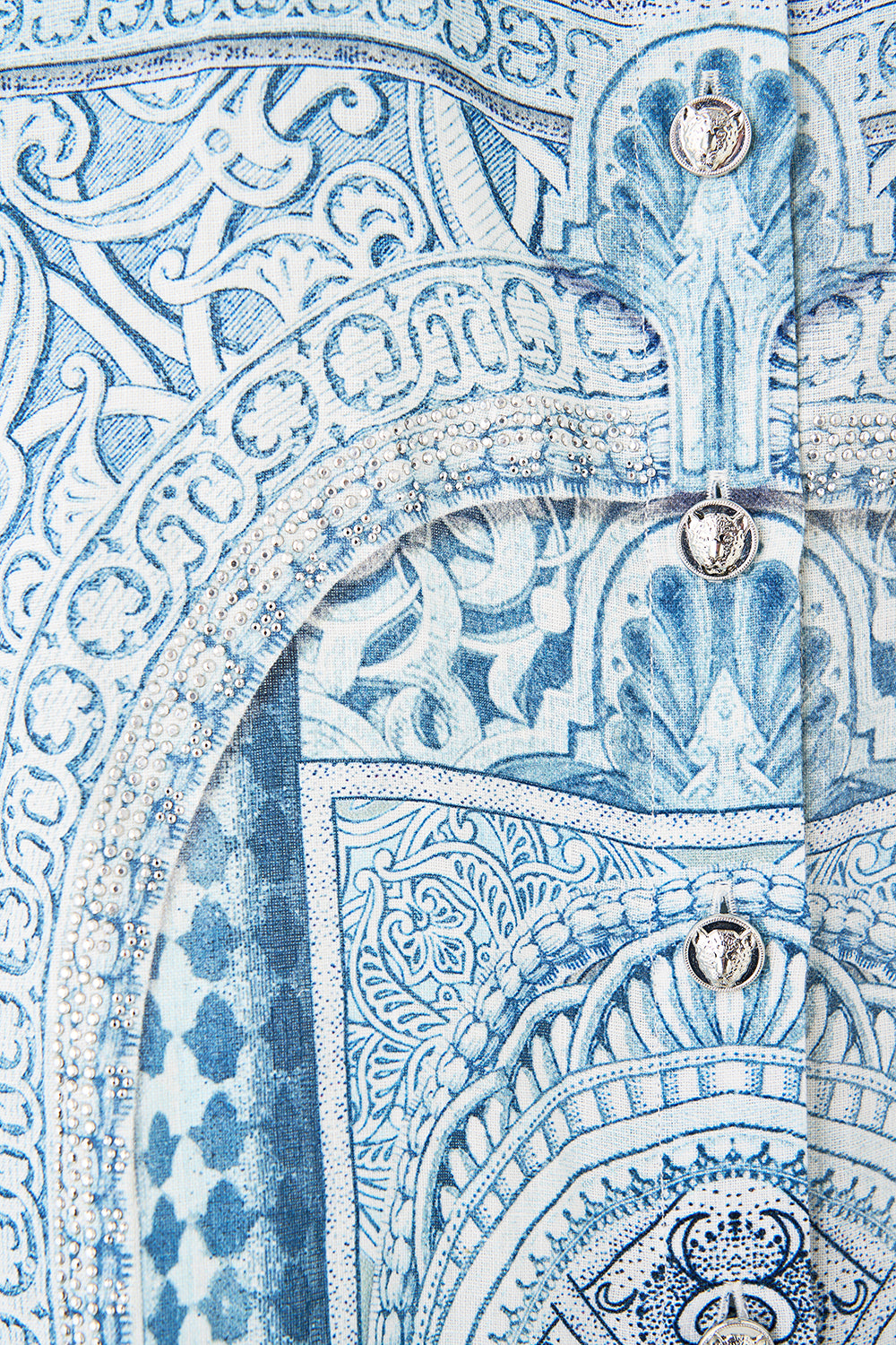 The CAMILLA CLASSIC SHIRT THE HUM OF THE ALHAMBRA