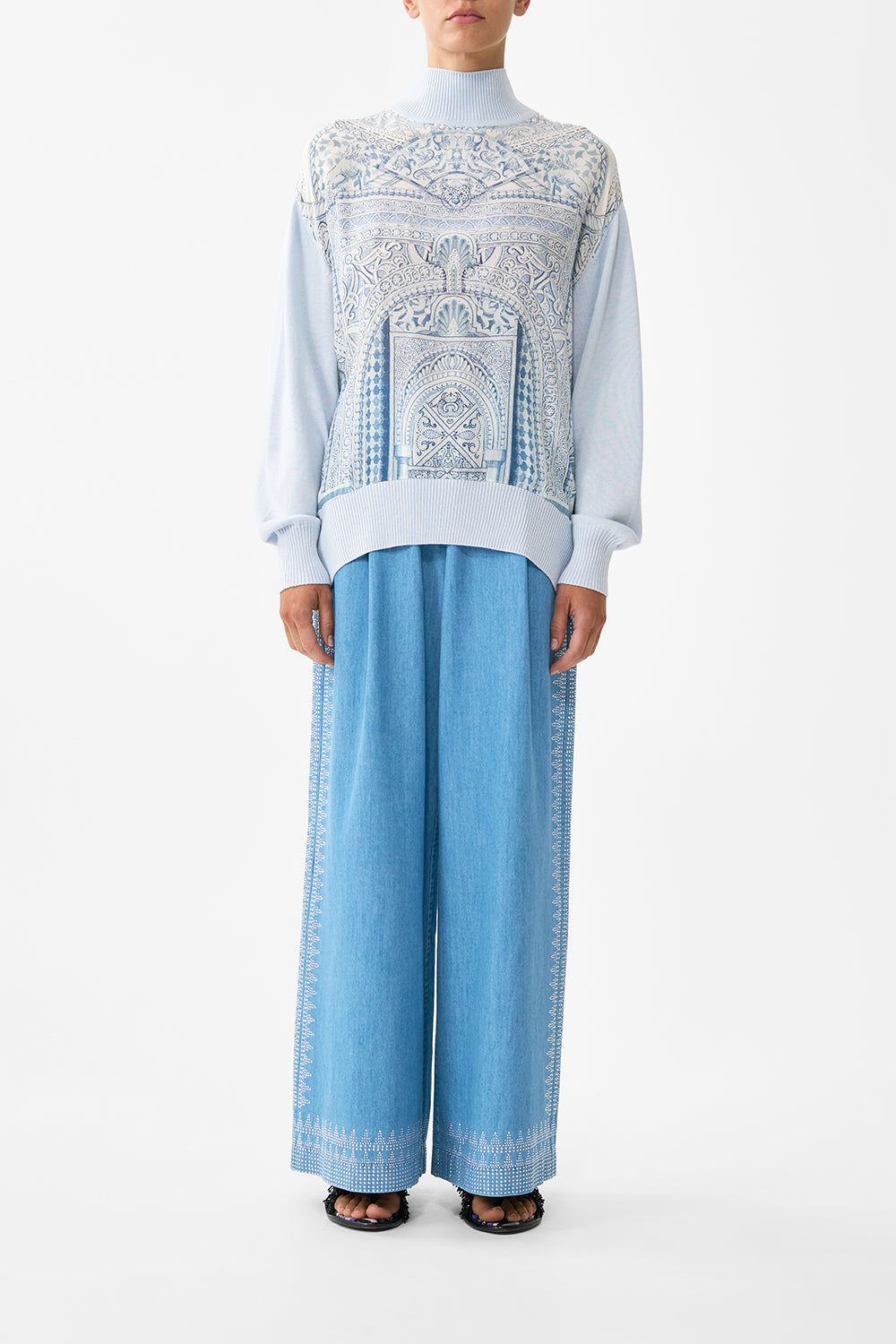 The CAMILLA SILK FRONT TURTLE NECK KNIT THE HUM OF THE ALHAMBRATHE HUM OF THE ALHAMBRA