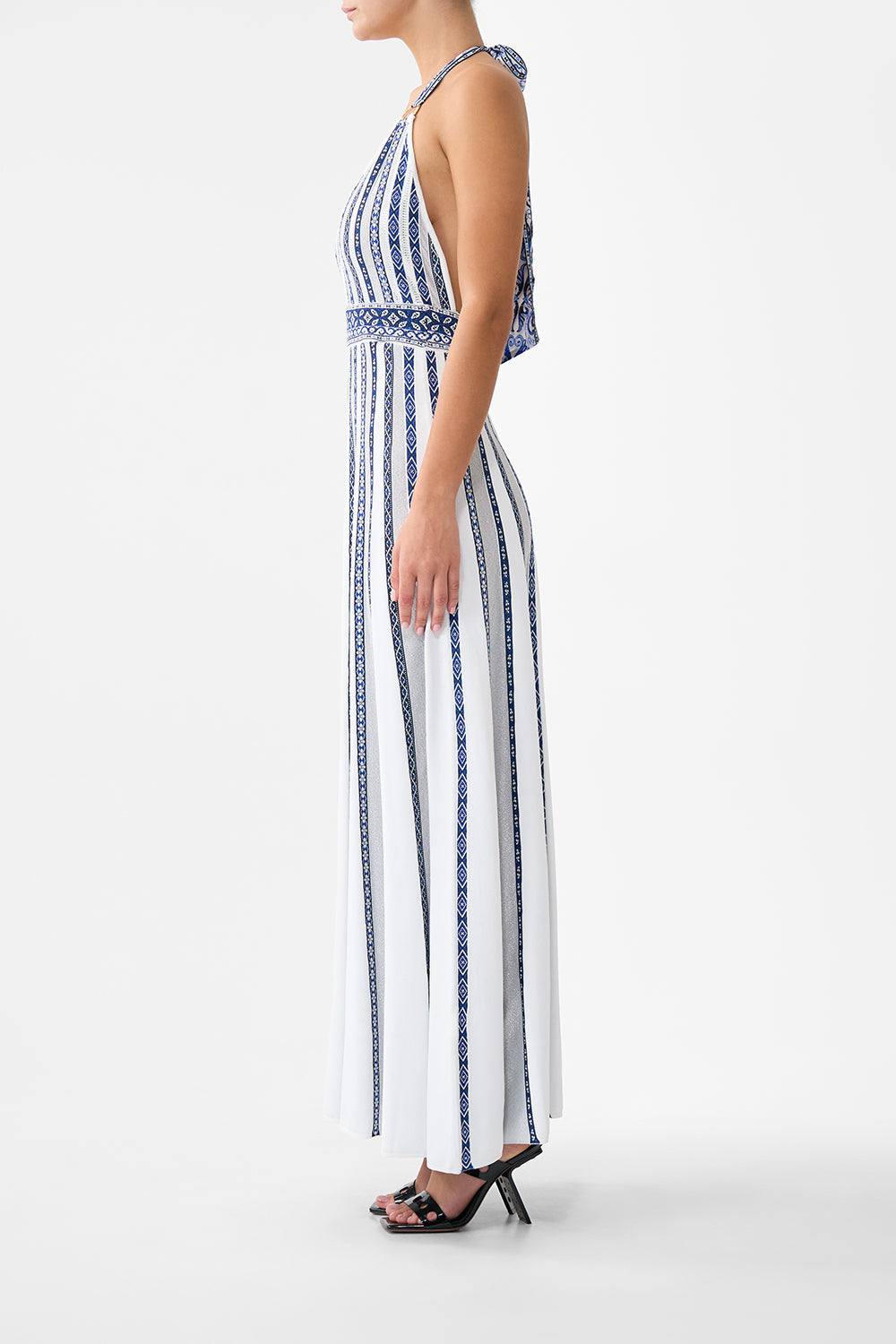 HALTER NECK KNIT DRESS WITH SILK TIE A TILED WONDERLAND