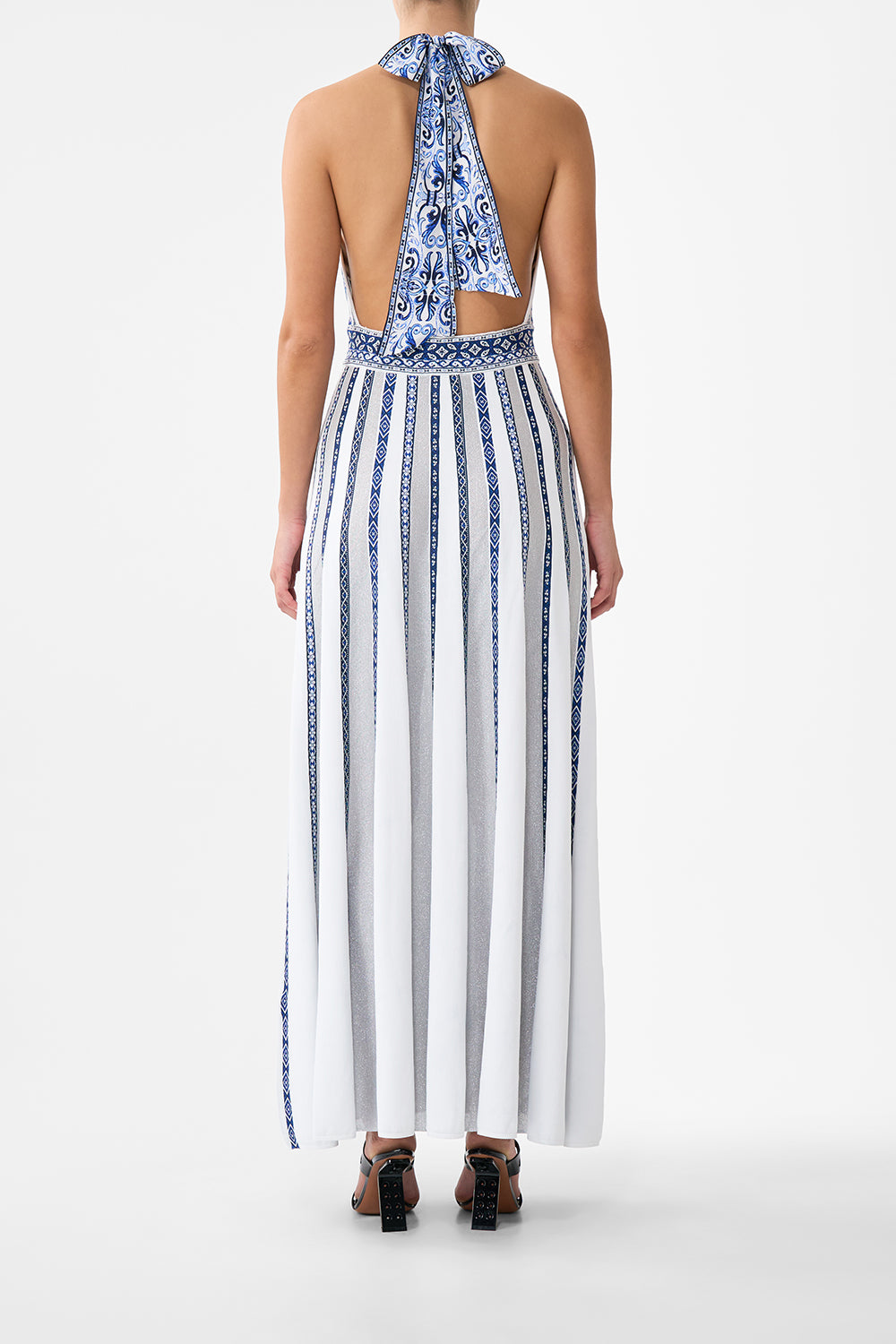 HALTER NECK KNIT DRESS WITH SILK TIE A TILED WONDERLAND