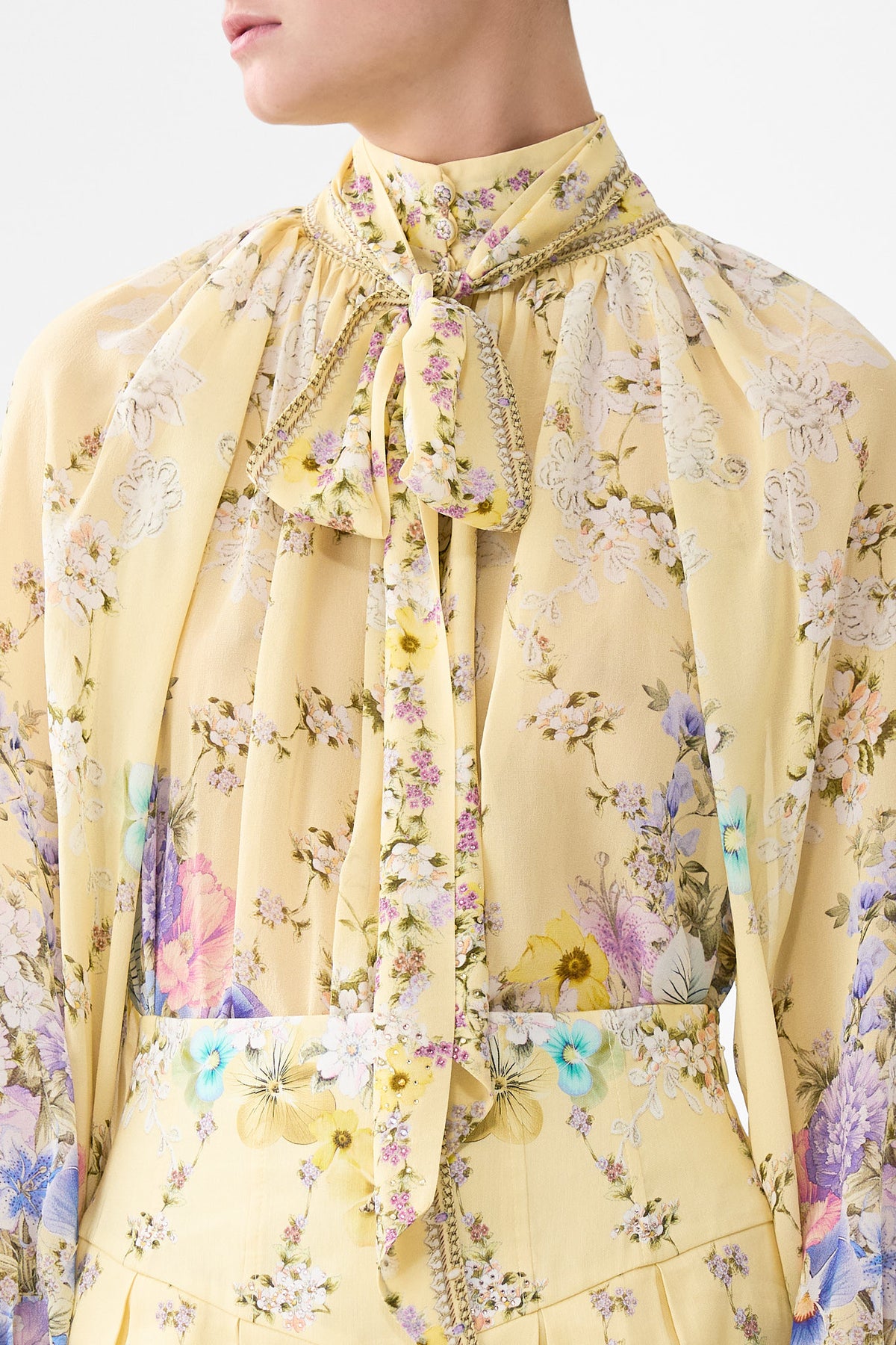 The CAMILLA DETACHABLE PUSSY BOW RAGLAN BLOUSE DARLING BUDS