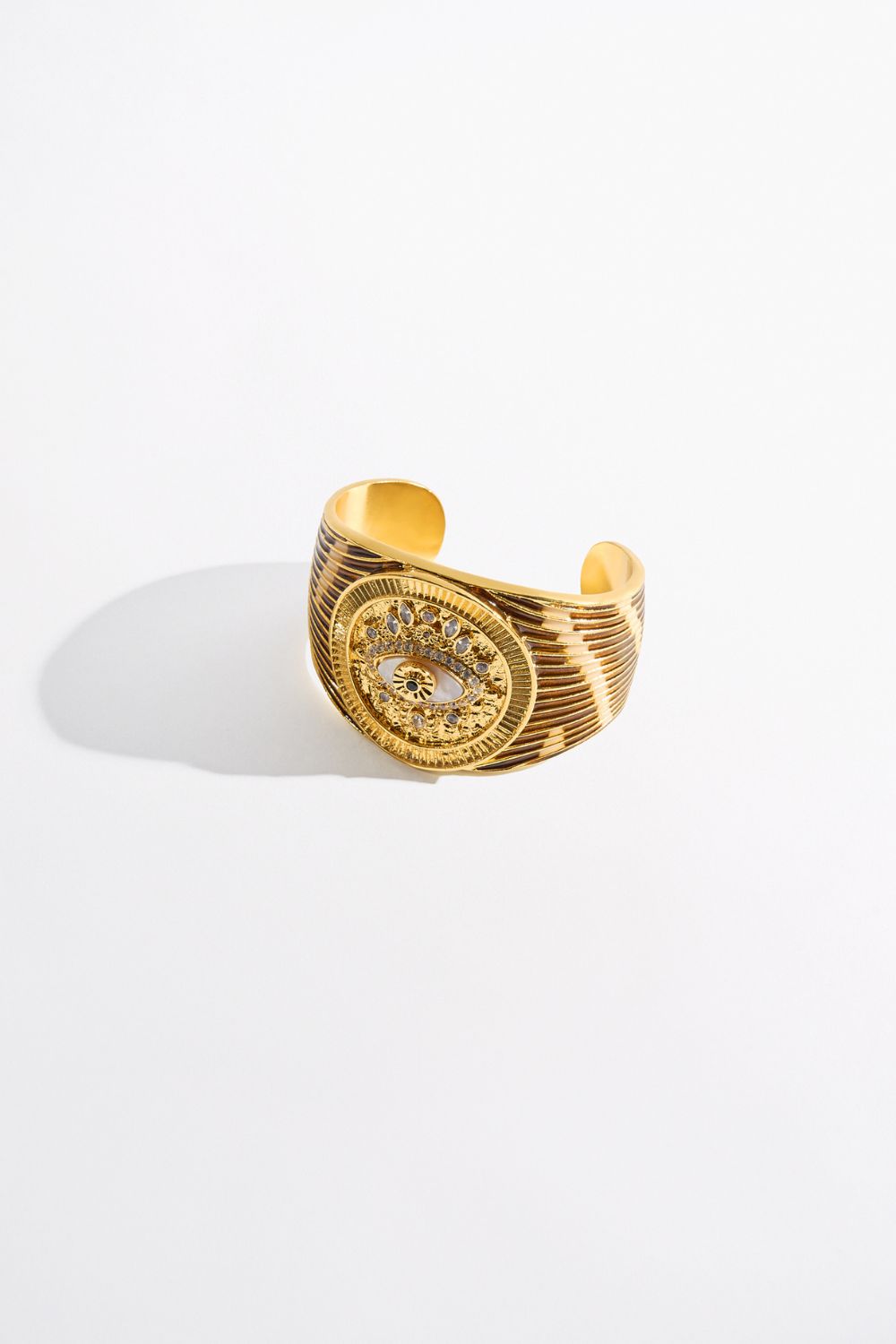 ENCHANTED OCEANIA SHELL CUFF BANGLE GOLD