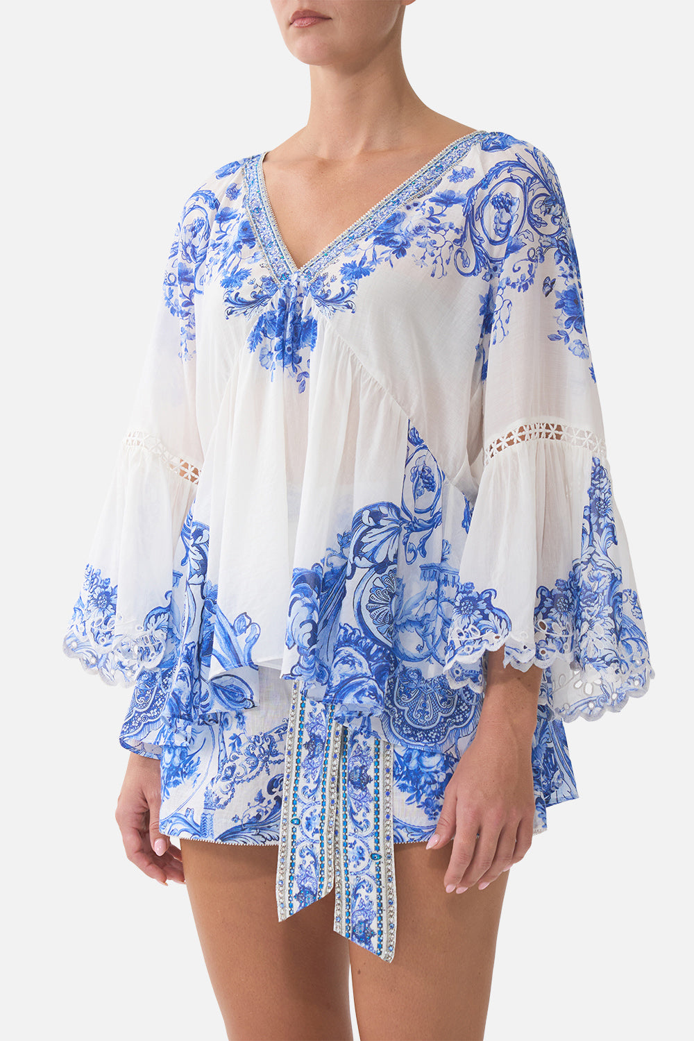 The CAMILLA RAGLAN BLOUSE WITH SLEEVE RUFFLE CERAMIC PANORAMIC