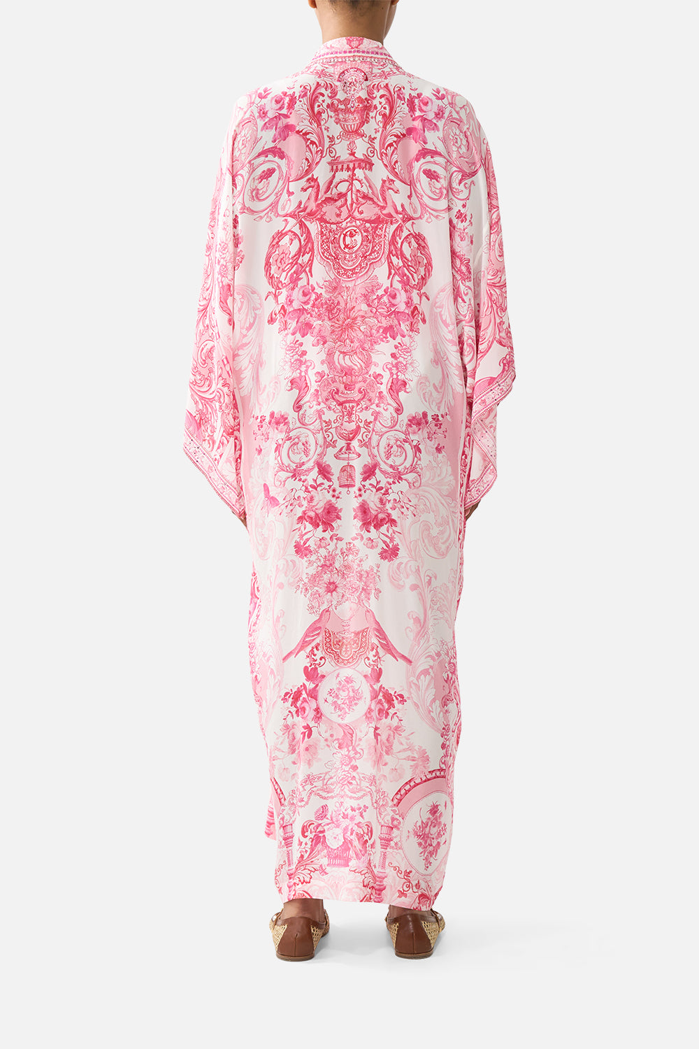 The CAMILLA KIMONO LAYER WITH COLLAR LIVIN LA VIDA ROSA