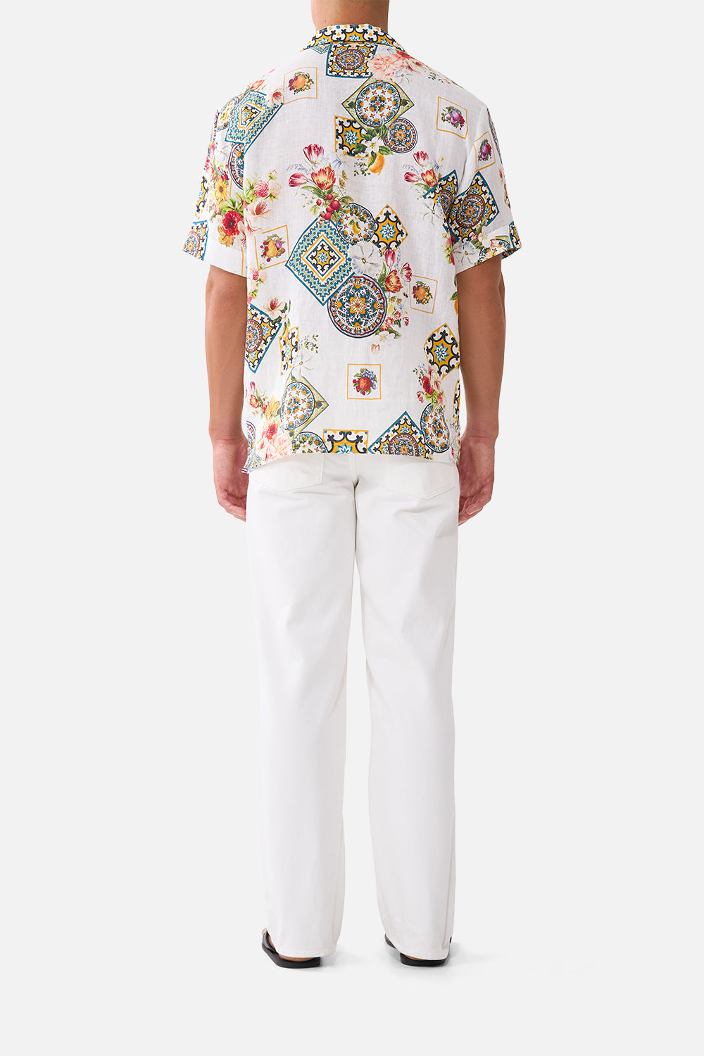 The CAMILLA SHORT SLEEVE CABANA SHIRT MAGIC OF THE MERCADO