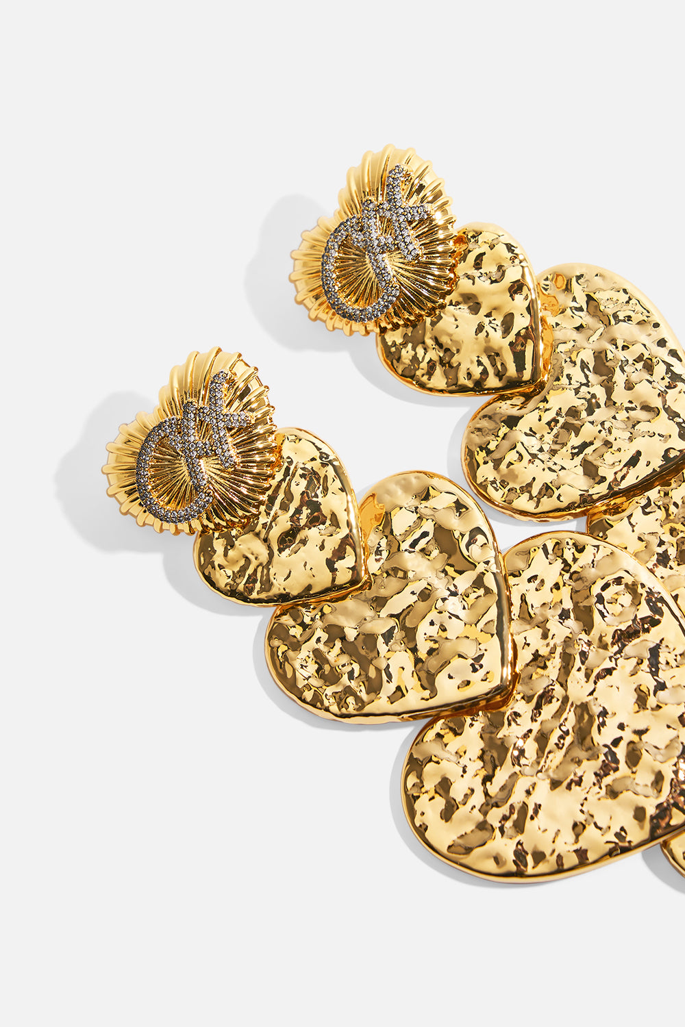 HEART STRING QUINTET LONG TEXTURED EARRINGS GOLD