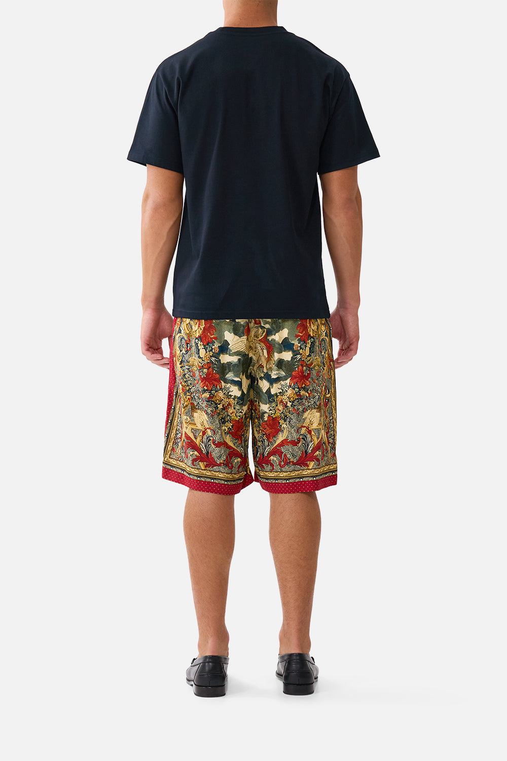 BAGGY LONG WALK SHORT WITH ELASTIC WAIST MEET ME AT THE MET