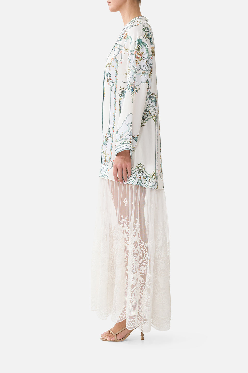 LONG KAFTAN WITH LACE SKIRT BALLAD OF THE BIBLIOTHÈQUE