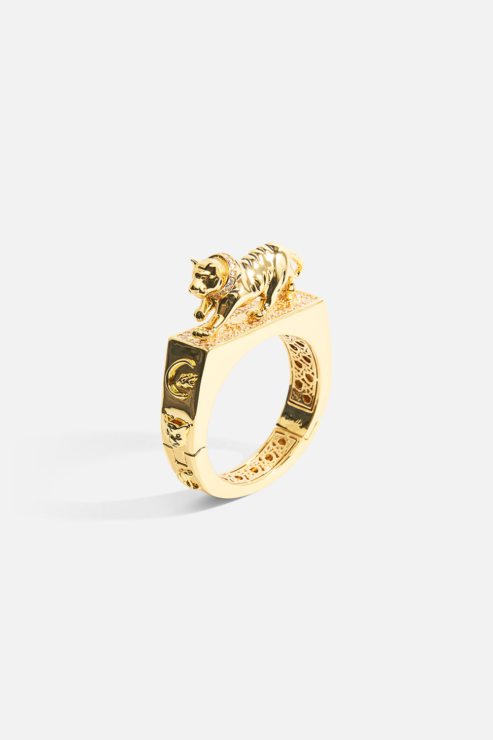 The CAMILLA GILDED REALMS LEOPARD CUFF GOLD