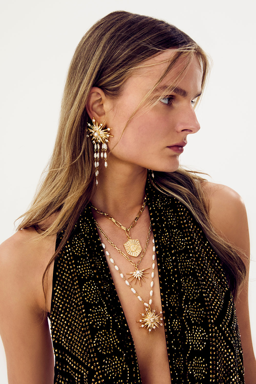 The CAMILLA PALAIS AETHERIA PENDANT NECKLACE GOLD