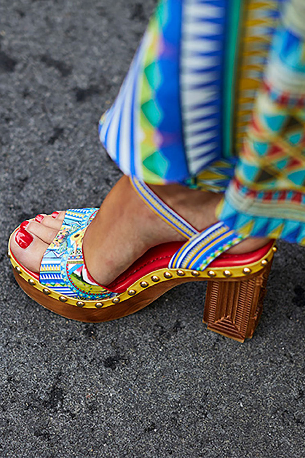 BOOK A SHADE STRAPPED PLATFORM HEEL