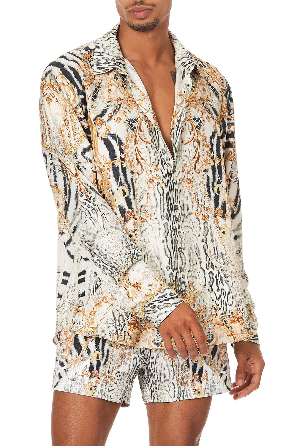 COLLARED LONG SLEEVE SHIRT GATES OF GLORY