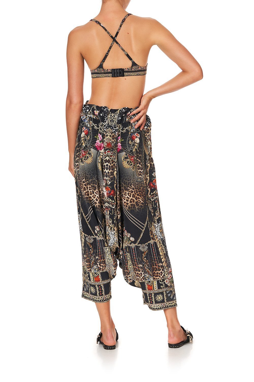 SOFT C/D BRA WITH BACK CLIP GOTHIC GODDESS