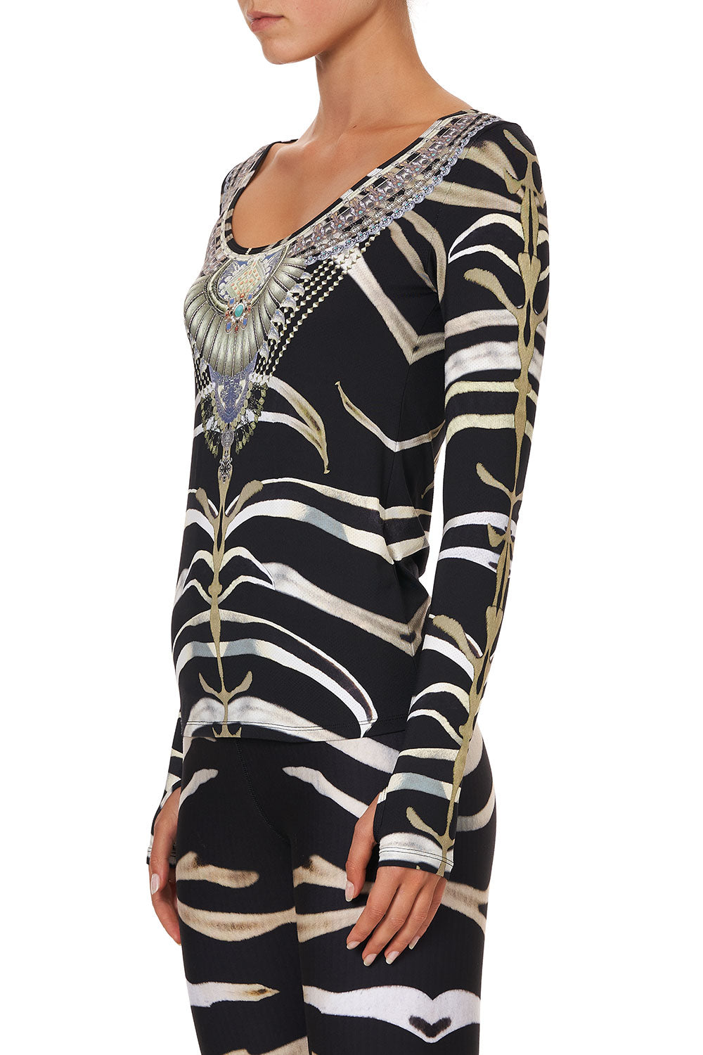 LONG SLEEVE TOP WITH THUMBHOLE ZEBRA CROSSING