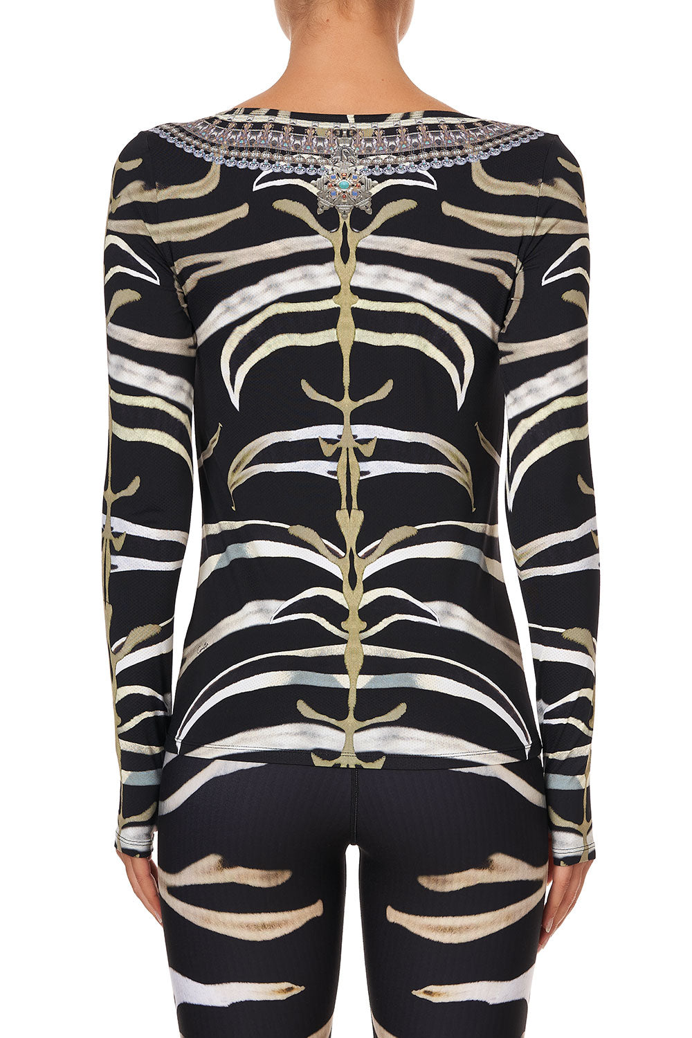 LONG SLEEVE TOP WITH THUMBHOLE ZEBRA CROSSING