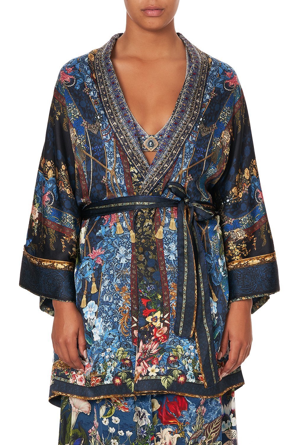 ROBE WITH NARROW COLLAR DREAMS OF MIDSUMMER