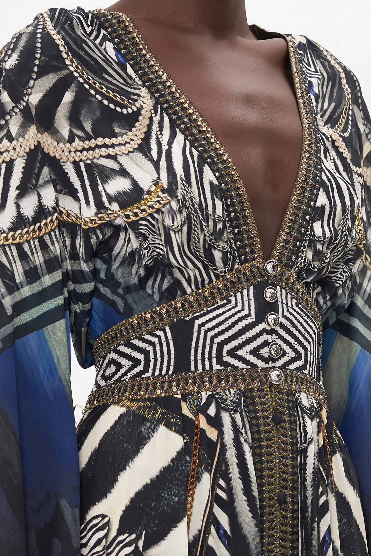 KIMONO SLEEVE DRESS WITH SHIRRING DETAIL KNIGHT OF THE WILD