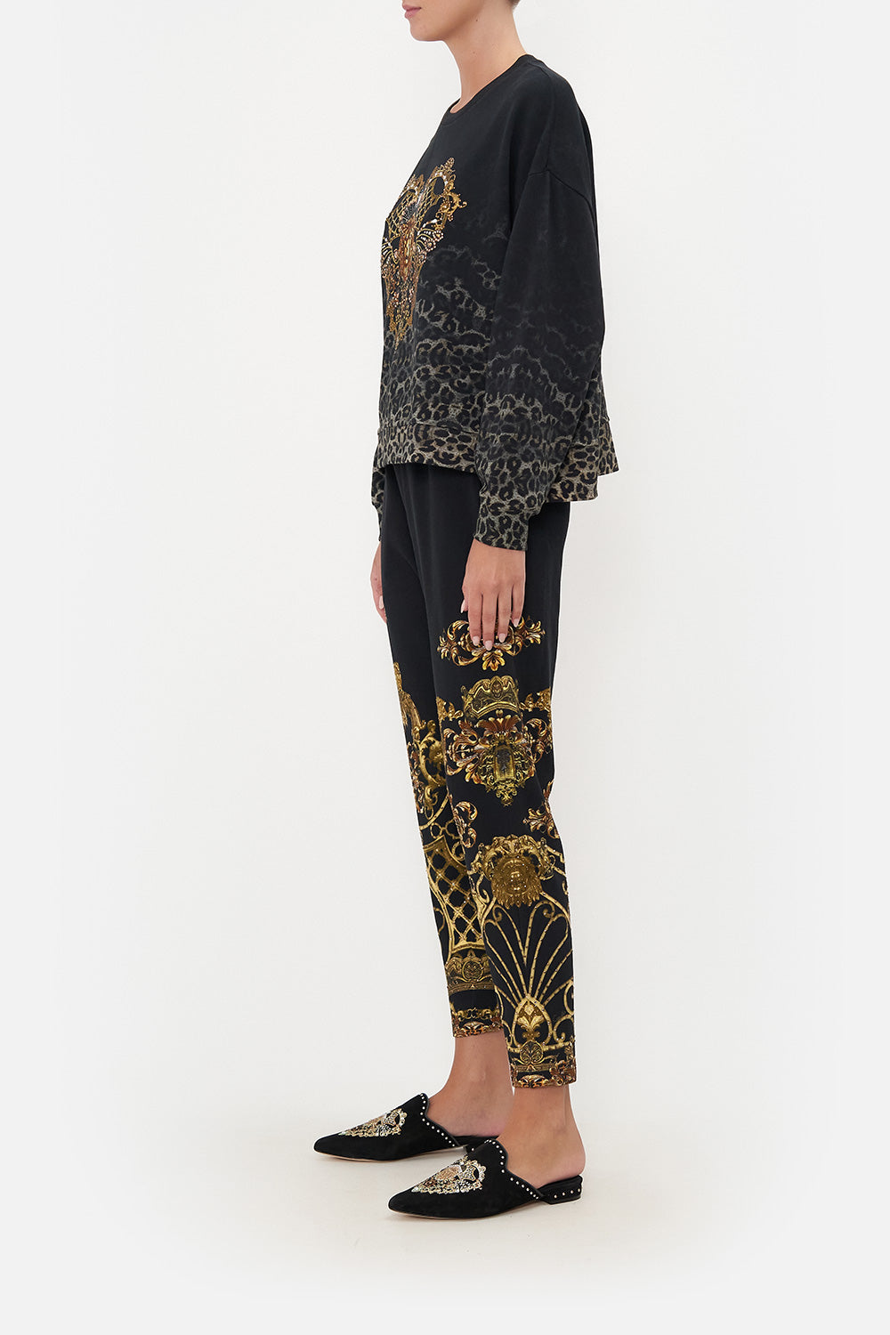 SHORT RELAXED SWEATER SHADOWS OF ARMADA LOUNGE