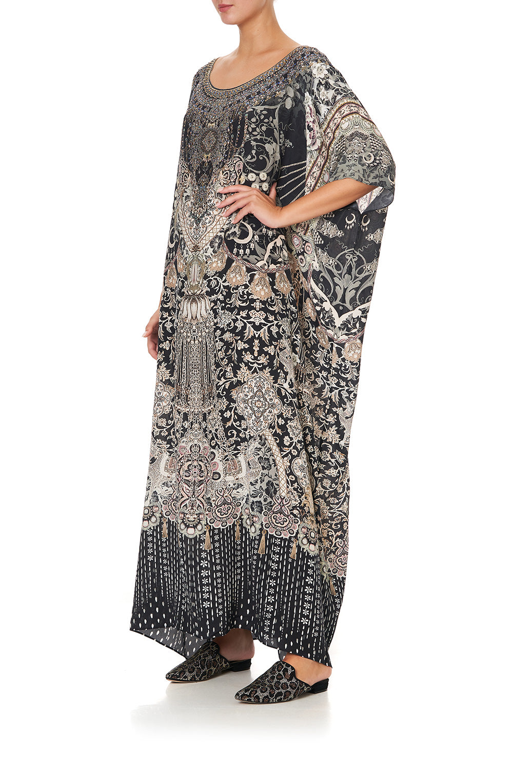 ROUND NECK KAFTAN DUST HER OFF