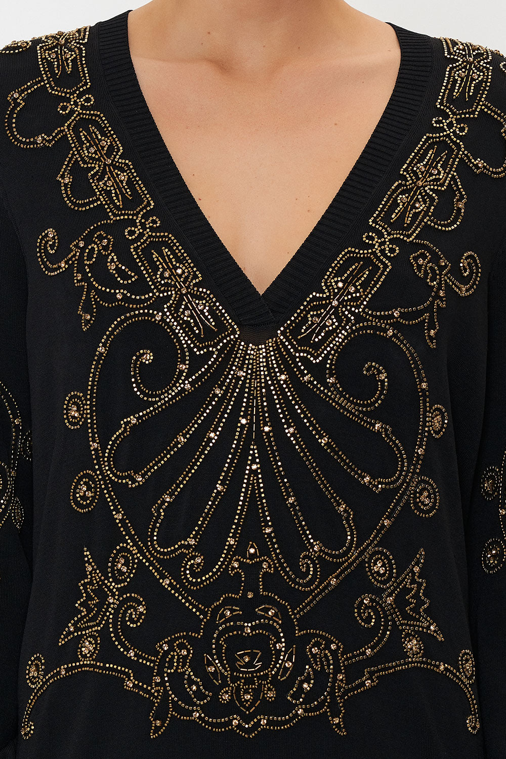 EMBELLISHED V NECK KNIT SHADOWS OF ARMADA